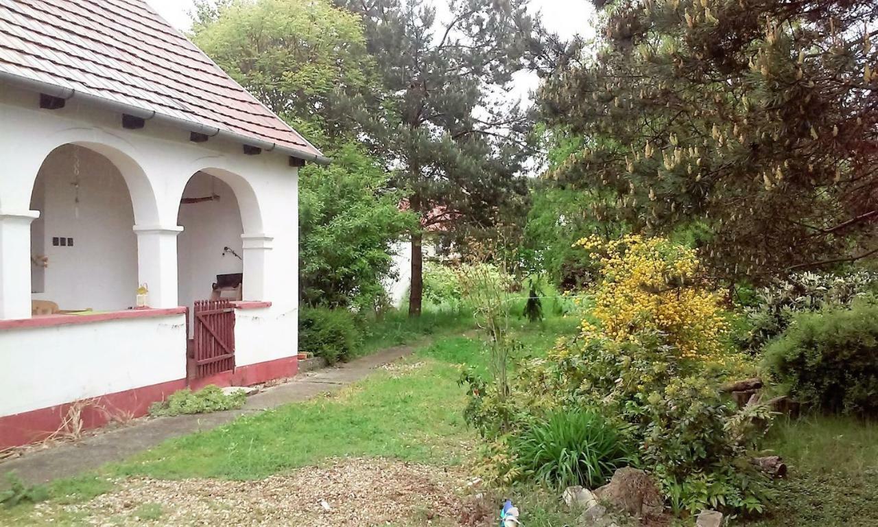 Hotel Gádoros Vendégház Egerszalók Exterior foto