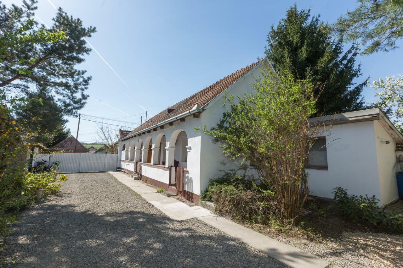 Hotel Gádoros Vendégház Egerszalók Exterior foto