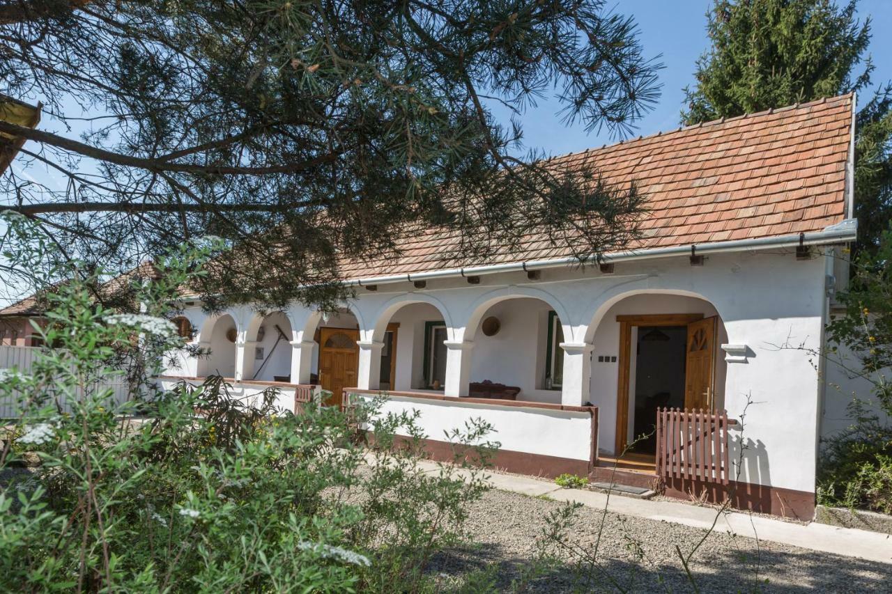 Hotel Gádoros Vendégház Egerszalók Exterior foto