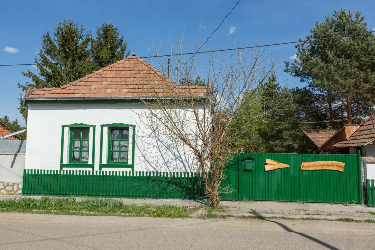 Hotel Gádoros Vendégház Egerszalók Exterior foto